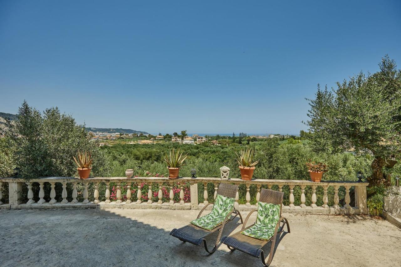 P Koklas Apartments Zakynthos Town Luaran gambar