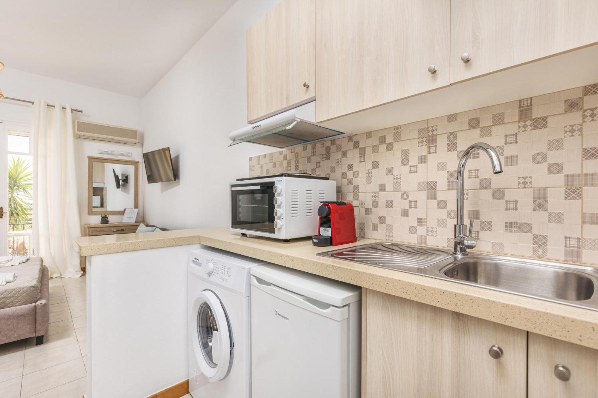 P Koklas Apartments Zakynthos Town Luaran gambar